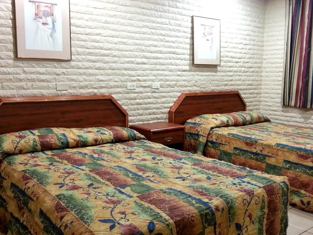 King'S Inn Motel Paris Esterno foto